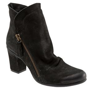 Yountville Black Nubuck